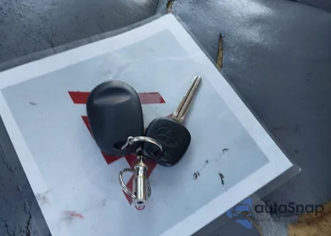 2004 Toyota Sienna Xle from USA, damaged, VIN 5TDZA22C94S081400